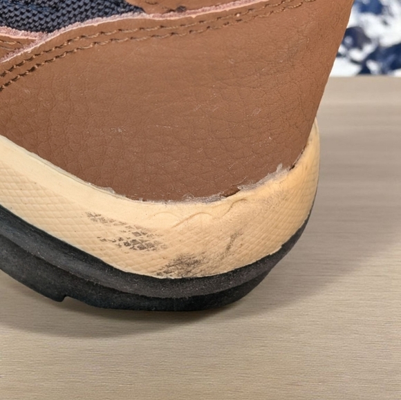 BearPaw Women's Boots with Cream Faux Fur Size 7 (EUC) - Picture 7 of 14